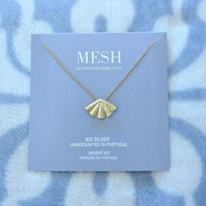 MESH Dainty Pleated Gold💛 Fan🪭 Pendant Necklace